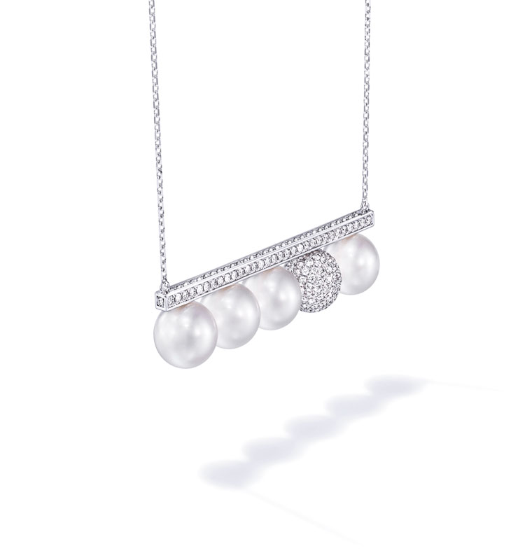 balance decade pearls & diamonds Necklace