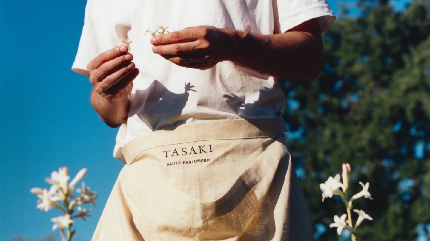 パリのアトリエから生まれる香りの芸術作品