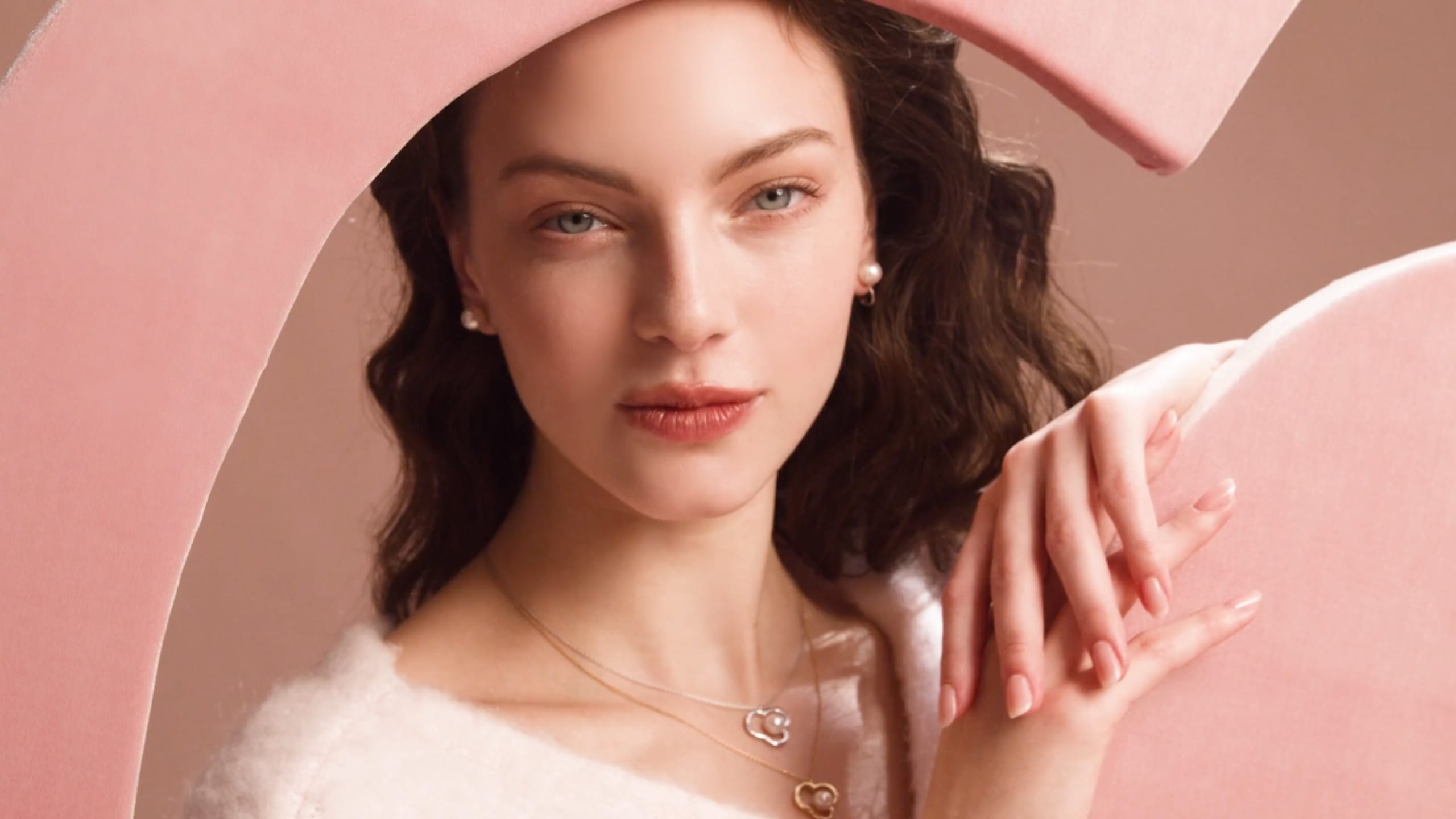 TASAKI Holiday Collection