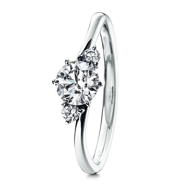 AMABILE Solitaire Wave Ring — RD-F2284-PT950