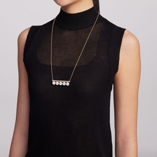 バランス シグネチャー ダイヤモンド パヴェ ネックレス