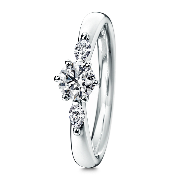 AMABILE Solitaire Marquis Ring